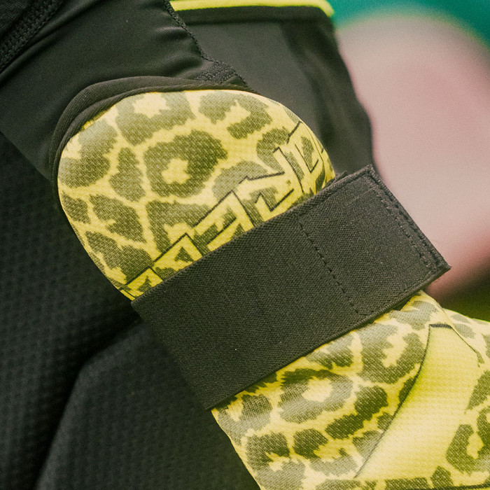 Storelli Challenger Yellow Leopard Junior Goalkeeper Gloves Yellow