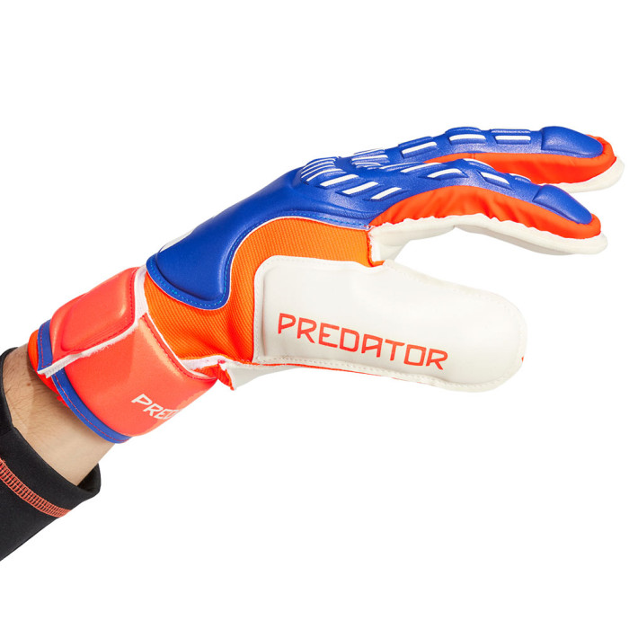 IX3875 adidas Predator Fingersave EURO 2024 Junior Goalkeeper Gloves