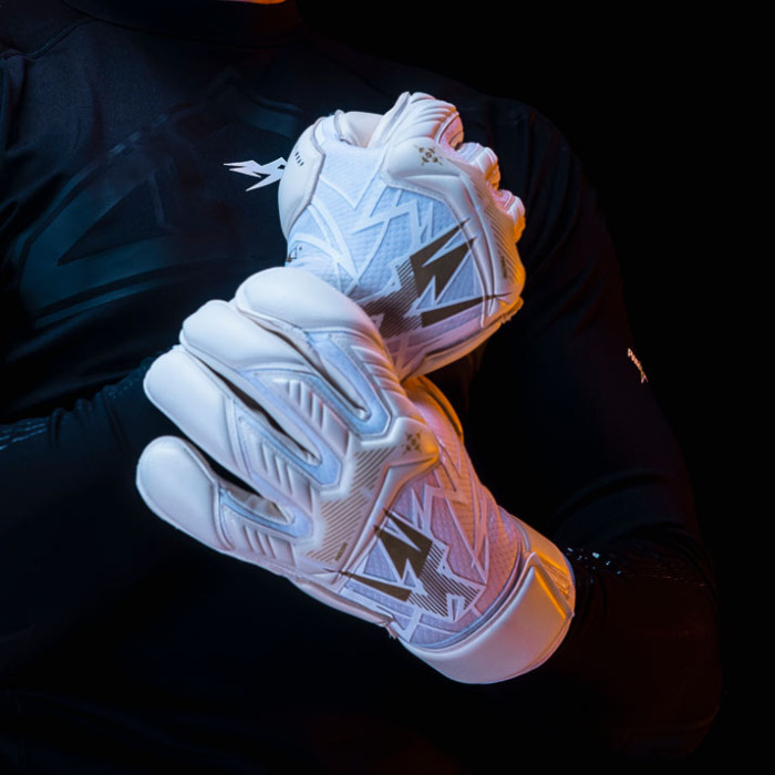 Kaliaaer Joe Hart JHPro 1.3 Junior Goalkeeper Gloves White/Gold