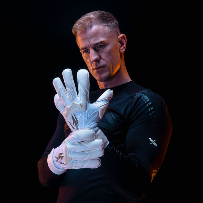 Kaliaaer Joe Hart JHPro 1.3 Junior Goalkeeper Gloves White/Gold
