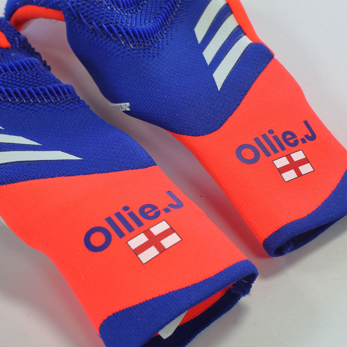 adidas Predator Pro Hybrid EURO 2024 Goalkeeper Gloves Lucid Blue