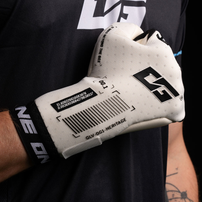OG1-HERITAGE-NGT ONE OG1 Heritage Negative Goalkeeper Gloves White