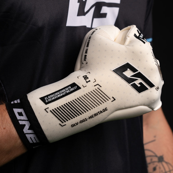OG1-HERITAGE-HYL ONE OG1 Heritage Hyla Goalkeeper Gloves White
