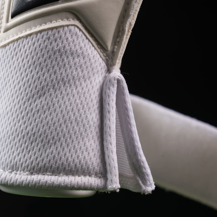 ONE NXT Origin Junior Goalkeeper Gloves White