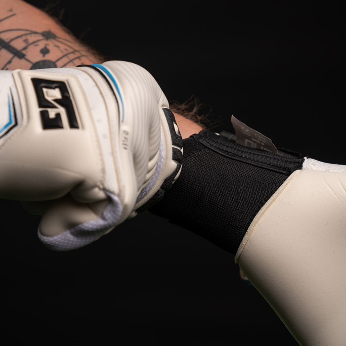 NXT-PRO-NGTJ ONE NXT Pro Negative Junior Goalkeeper Gloves White