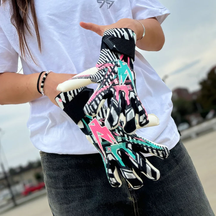 DAZZLE0324 Kaliaaer Z3RO Dazzle Goalkeeper Gloves Pink | Mint