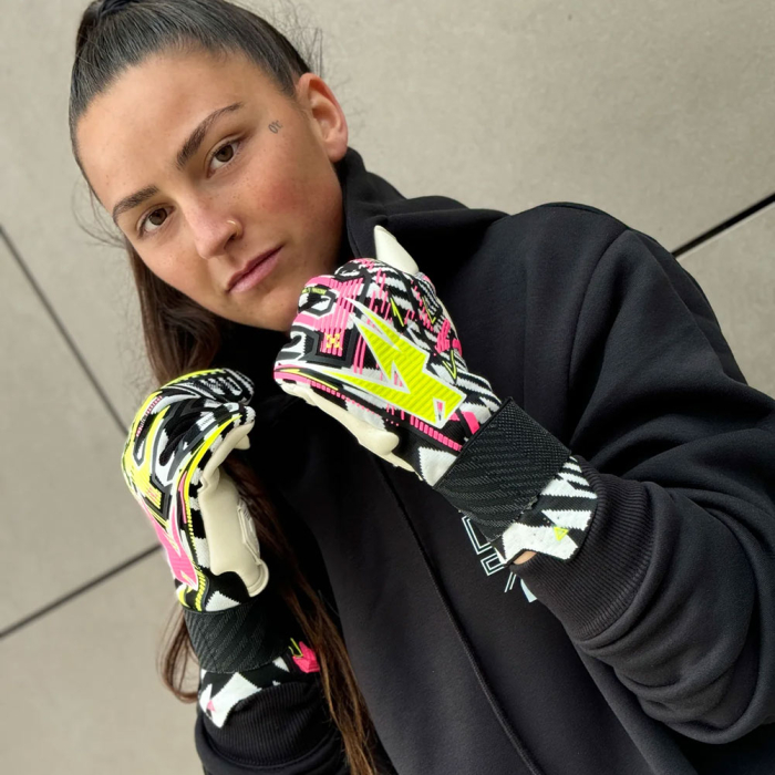 DAZZLE0124J Kaliaaer Z3RO Dazzle Junior Goalkeeper Gloves Pink | Fluo 