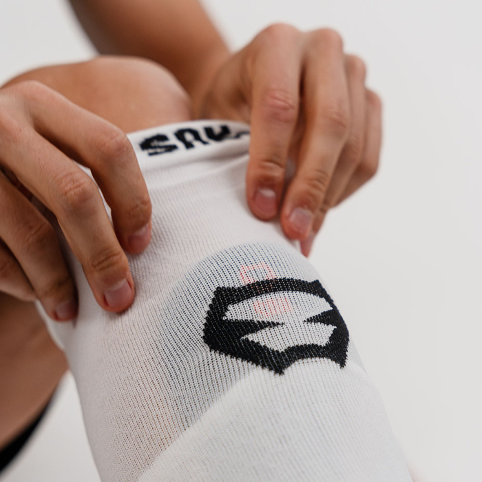 SAK1235 SAK Compressor Shin Guard Sleeve (White)