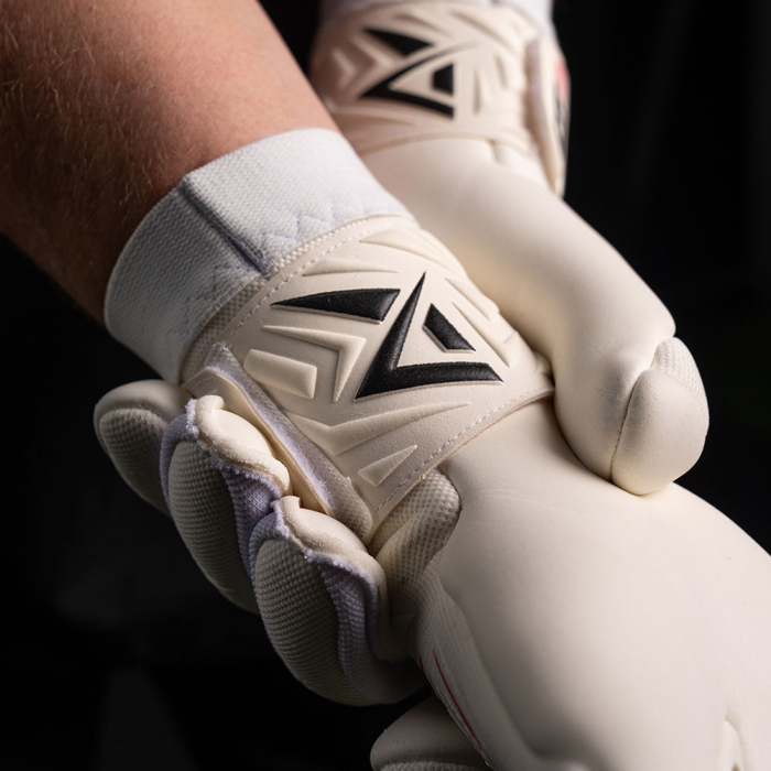 OG1-TYPE-RJ ONE OG1 Type-R David Raya Junior Goalkeeper Gloves White/R