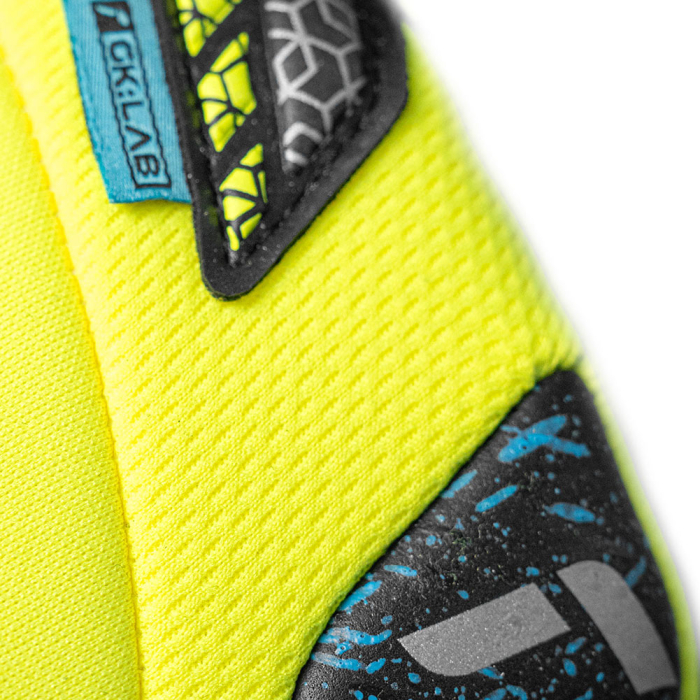 Reusch Attrakt Fusion Guardian Goalkeeper Gloves Safety Yellow/Black