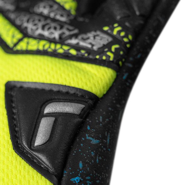 55729452025 Reusch Attrakt Fusion Guardian Junior Goalkeeper Gloves Sa
