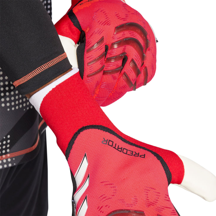 JH3804 adidas Predator 25 PRO Fingersave Goalkeeper Gloves red/black