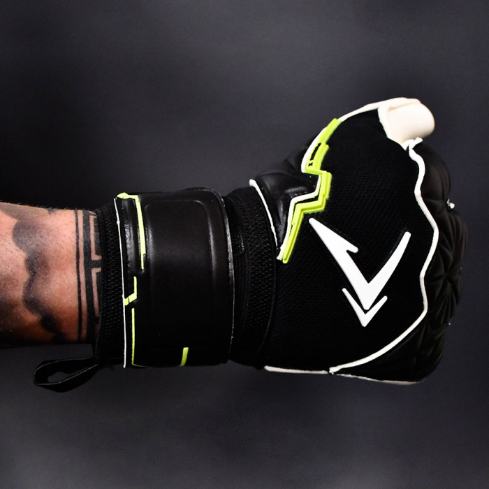 Precision Fusion X Pro Roll Finger Giga Junior Goalkeeper Gloves Black