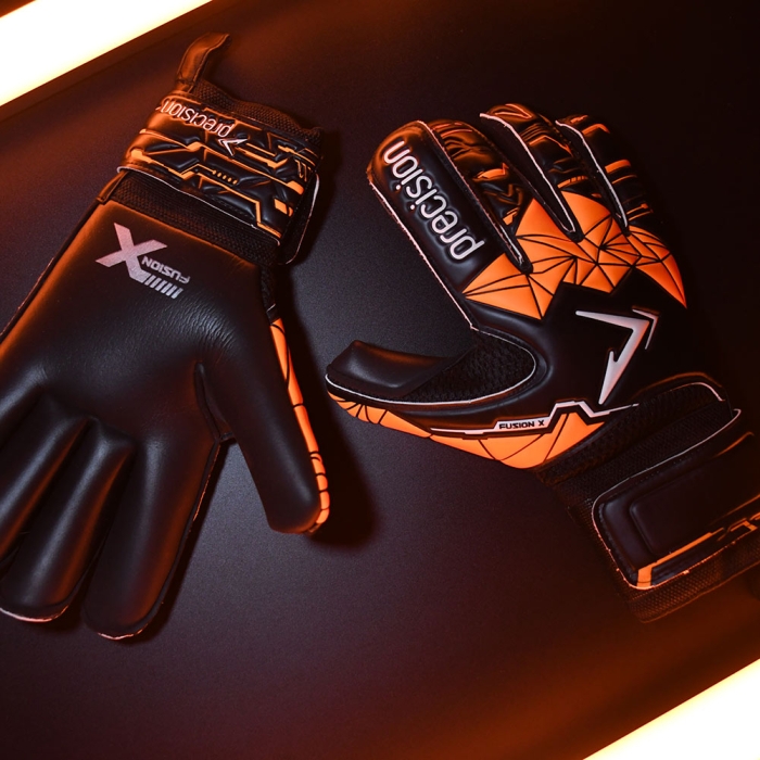 Precision Fusion X Roll Finger Protect Junior Goalkeeper Gloves black/