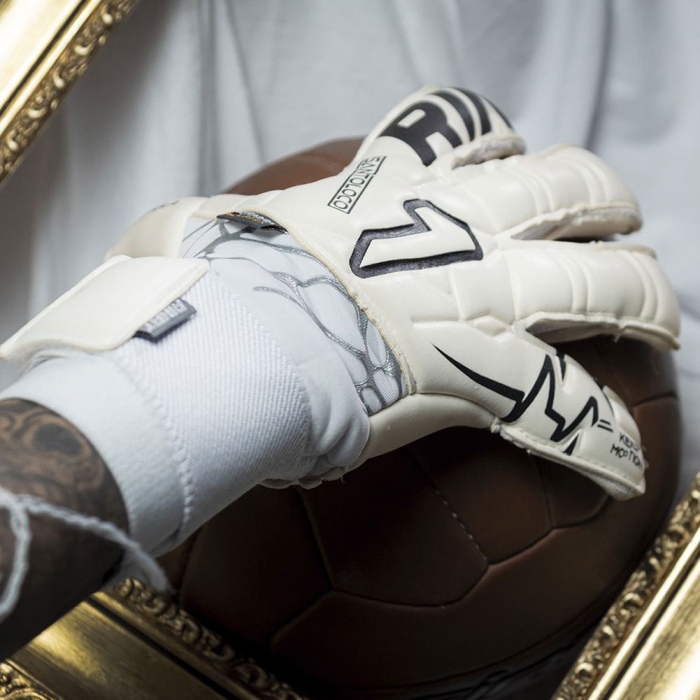 SAAA110 Rinat Santoloco Alpha Goalkeeper Gloves White