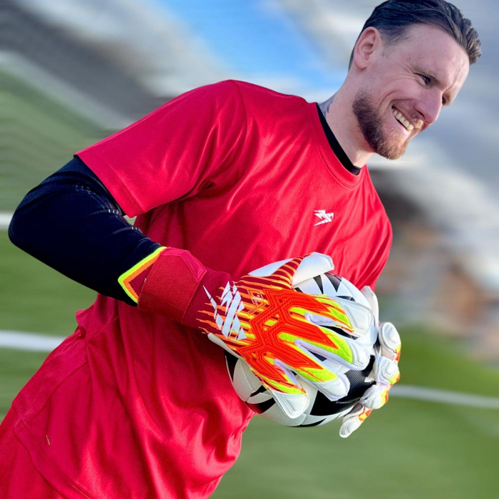 Kaliaaer RE:GEN Rapid Fire 3DXi Kids Goalkeeper Gloves Red/Yellow