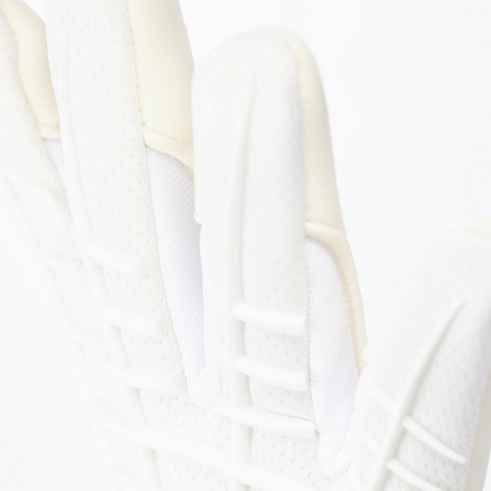 T1TAN White Beast 3.0 Goalkeeper Gloves White TITAN