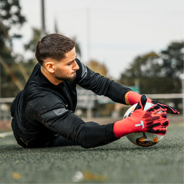 T1TAN Rebel 2.0 Solar Red Finger Protection Junior Goalkeeper Gloves R
