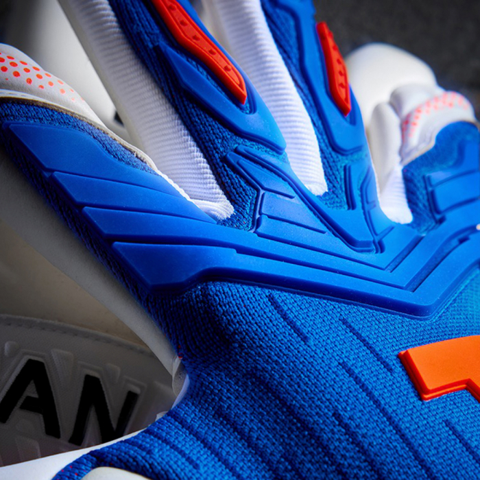 T1TAN Alien Gravity Blue 2.0 Goalkeeper Gloves TITAN Blue / Orange