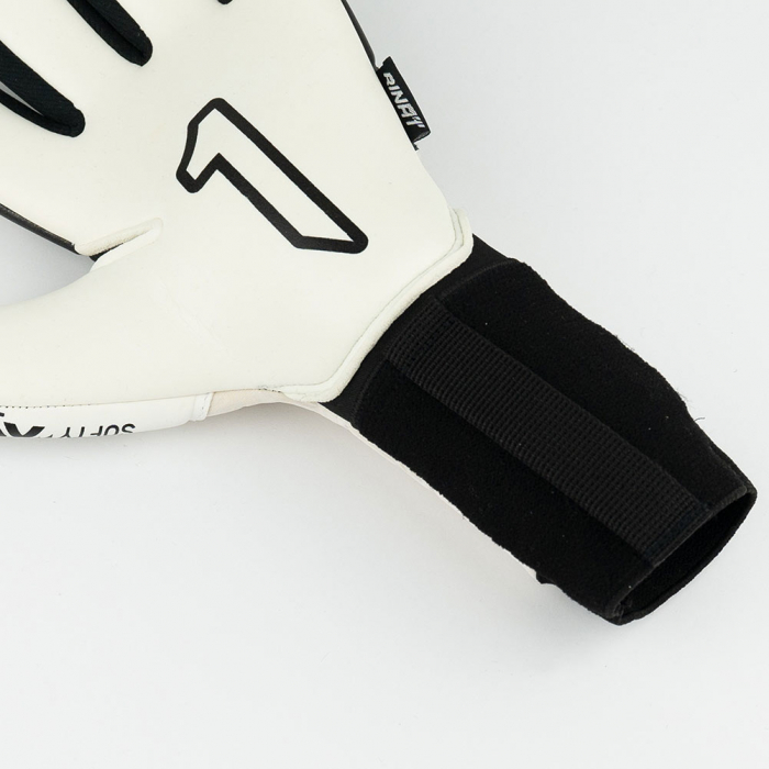 Rinat XTREME GUARD DOMINIUS PRIME Junior Goalkeeper Gloves white/black