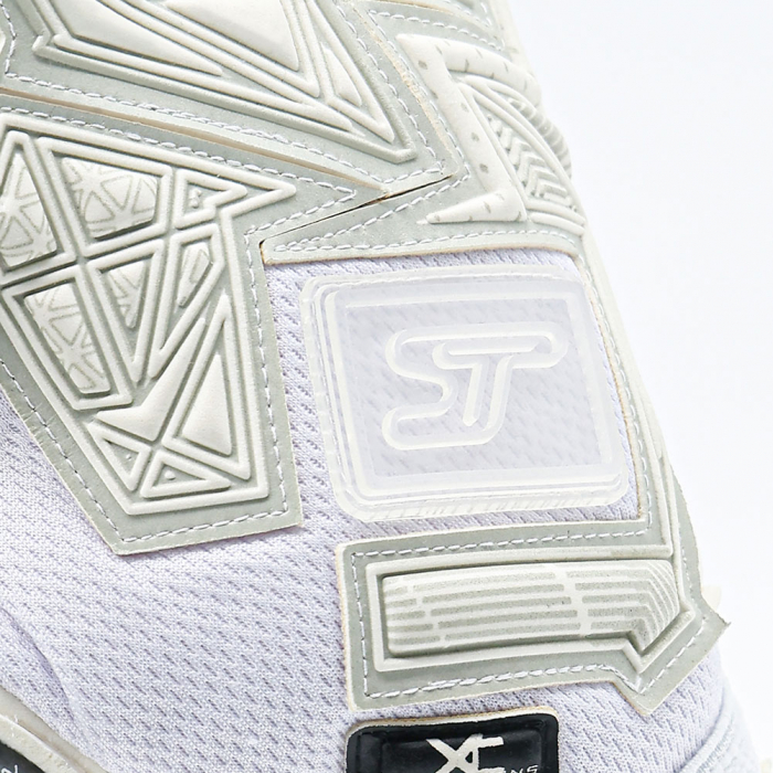 UKE202403 SELLS Total Contact XC Ghost Goalkeeper Gloves White