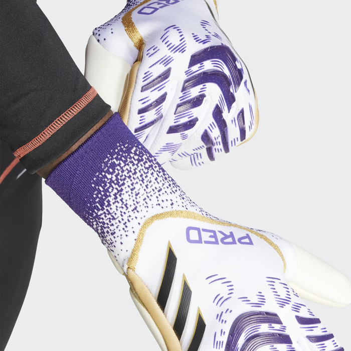 adidas Predator Pro Promo Junior ROAD TO GLORY Goalkeeper Gloves white