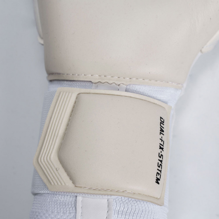 101137901 Uhlsport CYBERTEC ABSOLUTGRIP HN Goalkeeper Gloves white/cya