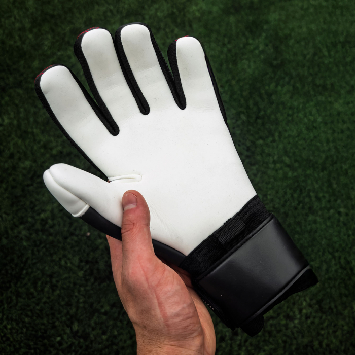 Keeper iD Goalproof POWER ProTect Goalkeeper Gloves Black / Power Red