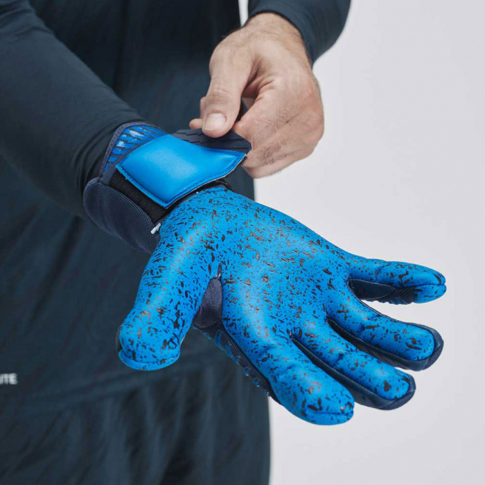 101138501 Uhlsport CyberTec Aquagrip HN Goalkeeper Gloves Blue