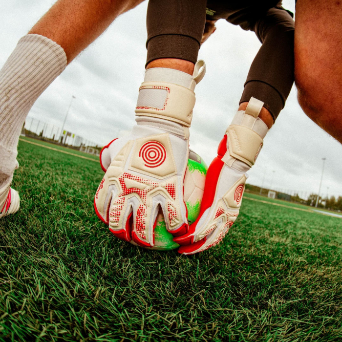 70082402 Gloveglu h:YPNO Original Goalkeeper Gloves White/Red