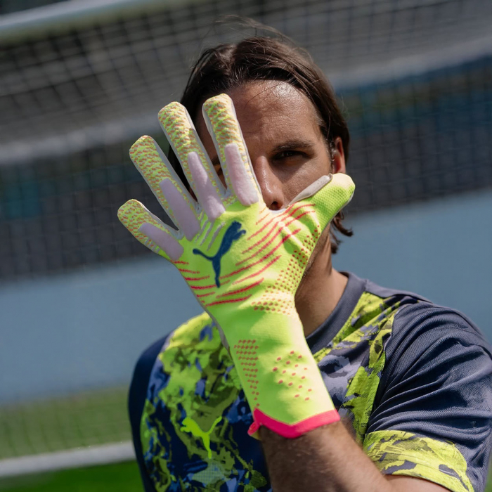 Puma FUTURE ULTIMATE NC Goalkeeper Gloves Yellow Alert / Sun Struck