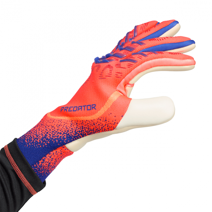 JN5357 adidas Predator Pro PROMO Goalkeeper Gloves signal coral
