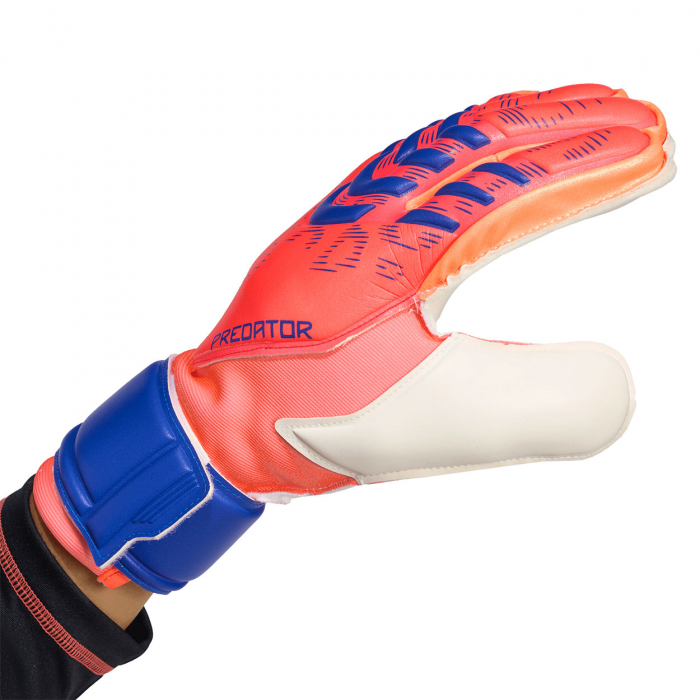JN5352 adidas Predator Match Fingersave Goalkeeper Gloves signal coral