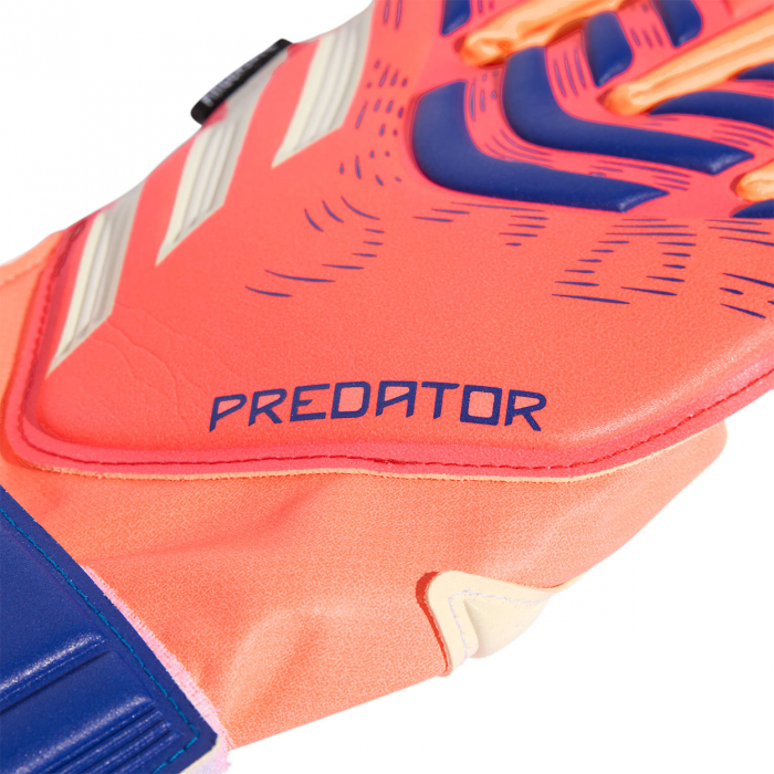 JN5359 adidas Predator Fingersave Junior Goalkeeper Gloves signal cora