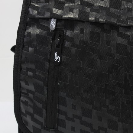 SGP151694 SELLS EXCEL COACH CASE 