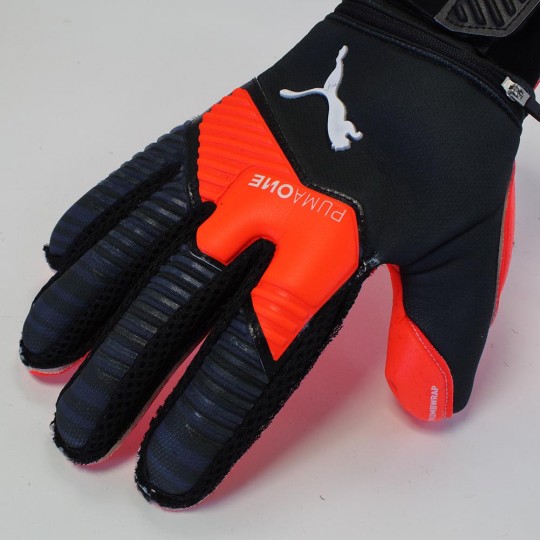 puma one protect 1 goalkeeper gloves