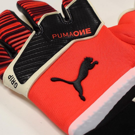 Puma ONE GRIP 1 HYBRID PRO Goalkeeper Gloves