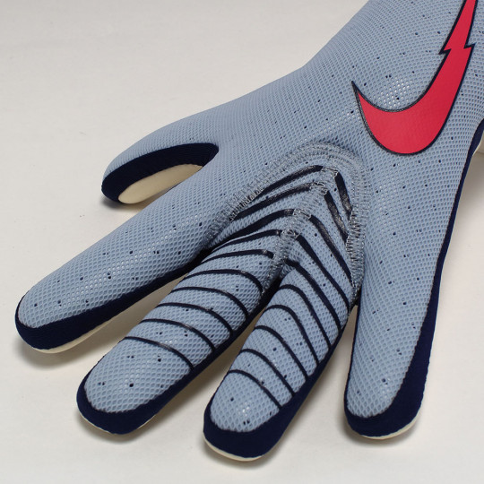 nike goalkeeper gloves mercurial