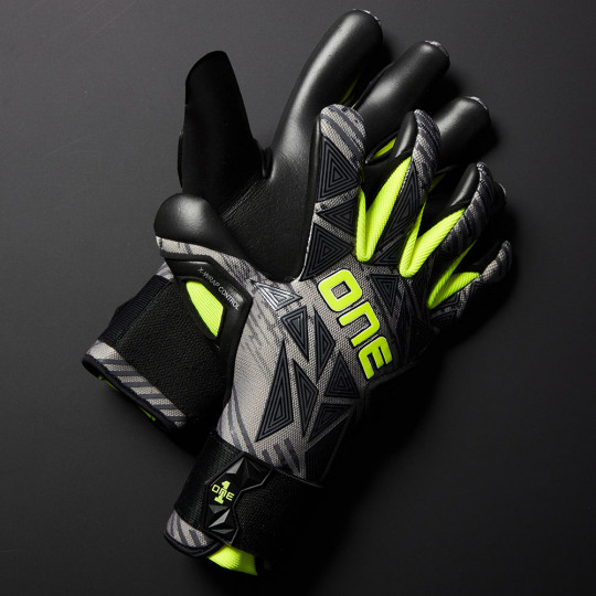ONE GEO 3.0 Carbon Junior Goalkeeper Gloves Black/Grey/Fluo