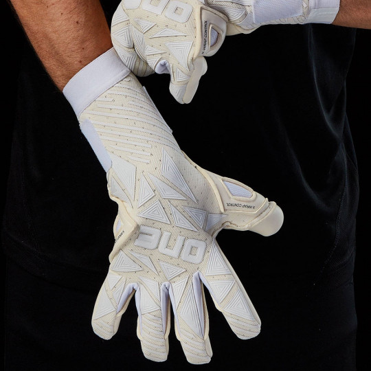 ONE GEO 3.0 Vision Goalkeeper Gloves