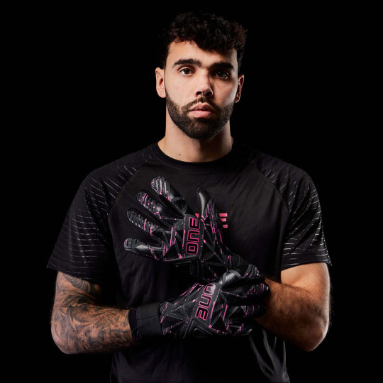 ONE GEO 3.0 Amethyst Goalkeeper Gloves Black/Pink