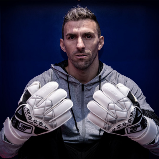 SELLS Wrap Competition XC Pro Strap Goalkeeper Gloves White/Black