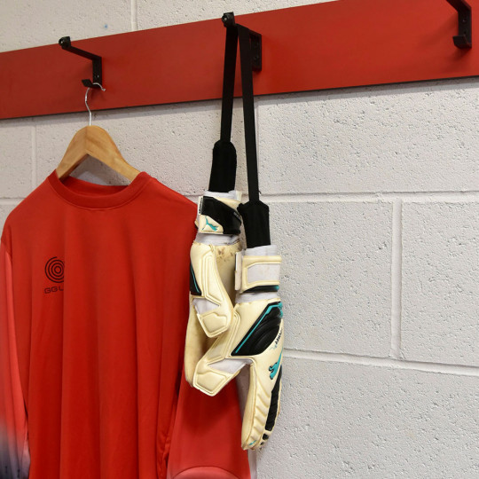 gloveglu FRESH N DRY Goalkeeper Glove deodorizer