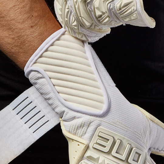 ONE APEX Pro Exalt Junior Goalkeeper Gloves White