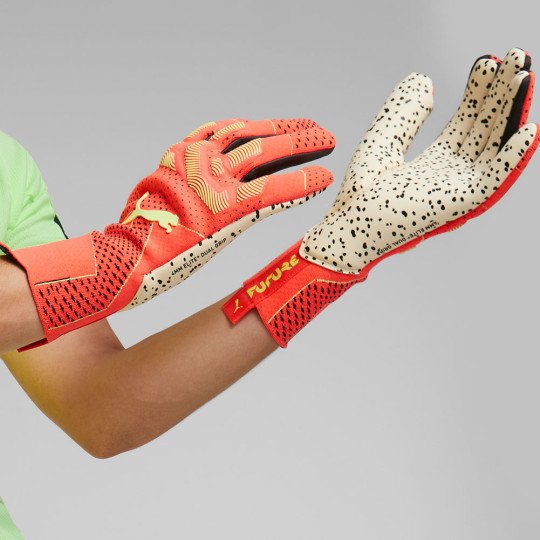 Puma FUTURE Z:ONE Grip 1 NC Goalkeeper Gloves Fiery Coral-Fizzy Light