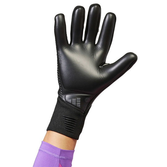 HN3347 adidas Predator Pro Junior Goalkeeper Gloves Black 