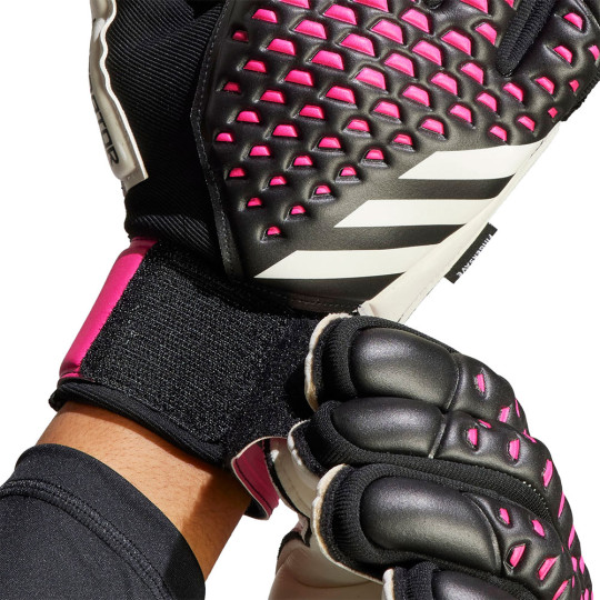 adidas Predator Match Fingersave Goalkeeper Gloves Black/Shock Pink 