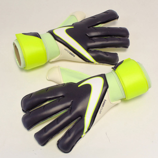Nike Vapor Grip 3 PROMO Grid Iron/Barley/Volt Luminous Pack Goalkeeper