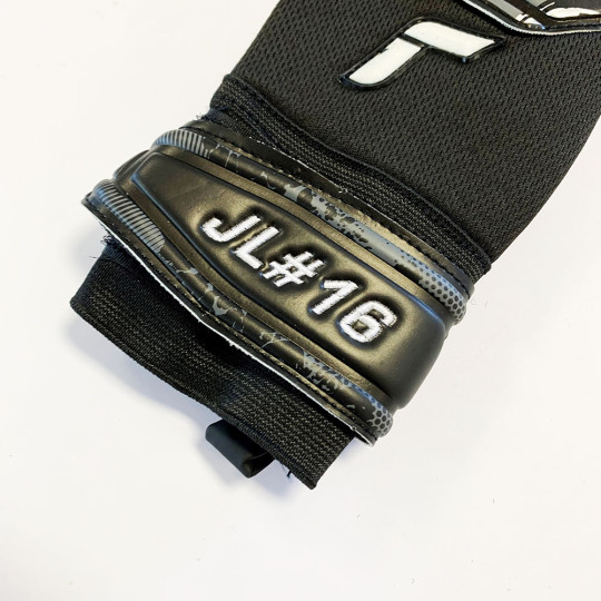 Reusch Attrakt Infinity Junior Goalkeeper Gloves Black