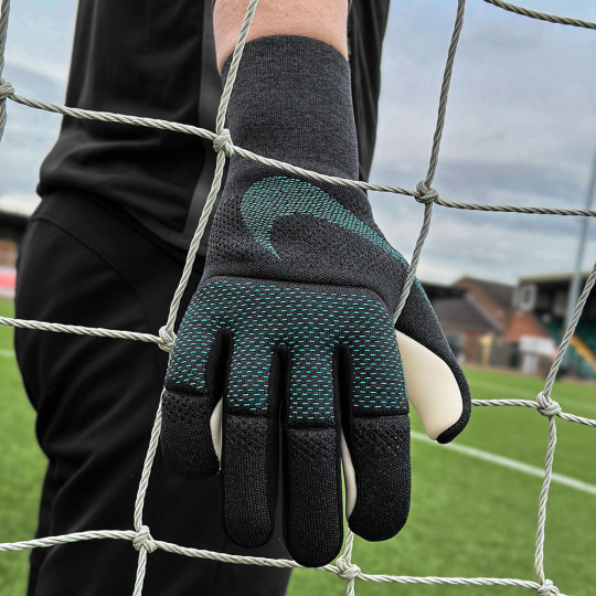 Nike Vapor Dynamic Fit Goalkeeper Gloves Black/Hyper Turquoise